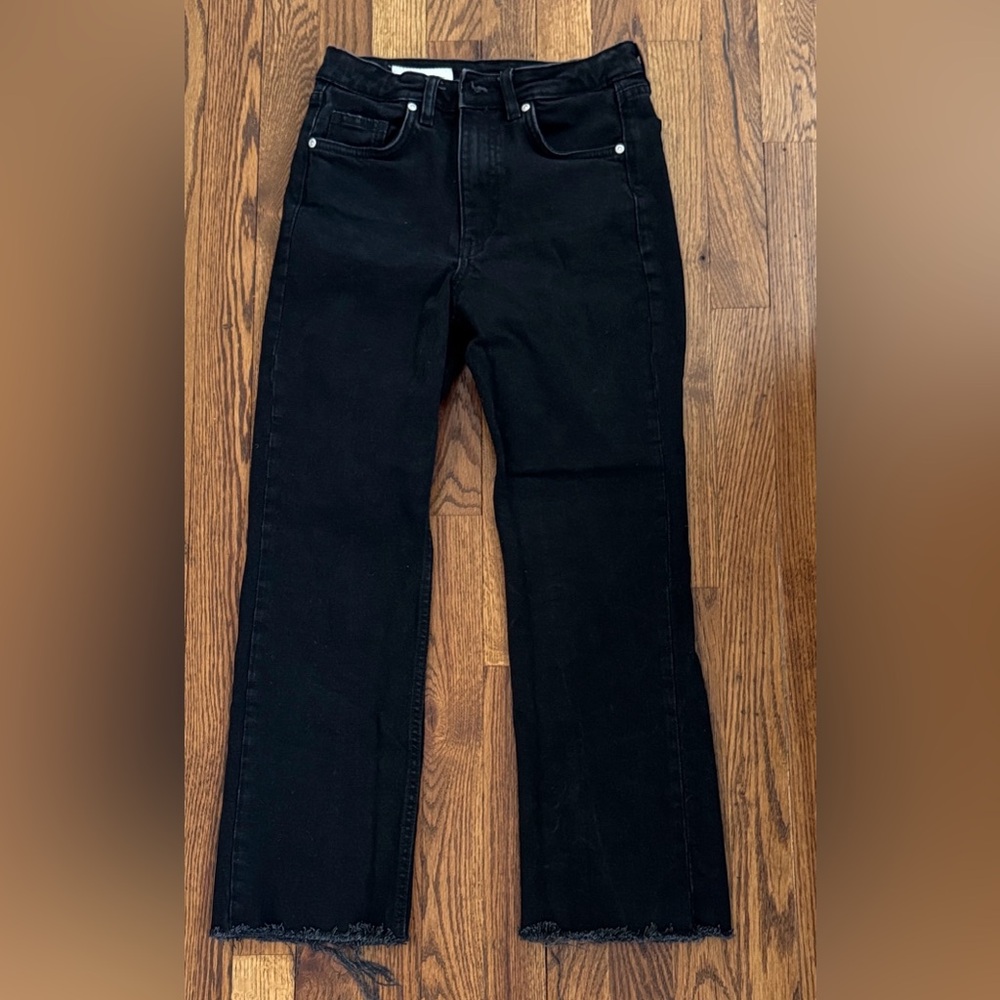Zara black fray bottom jeans size 4